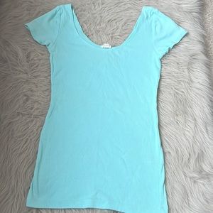 Garage scoop, neck T-shirt